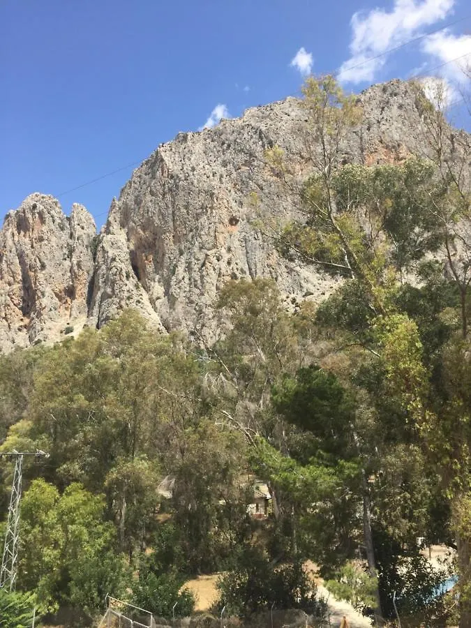 Capsule hotel El Nido Del Chorro Hotel Spain